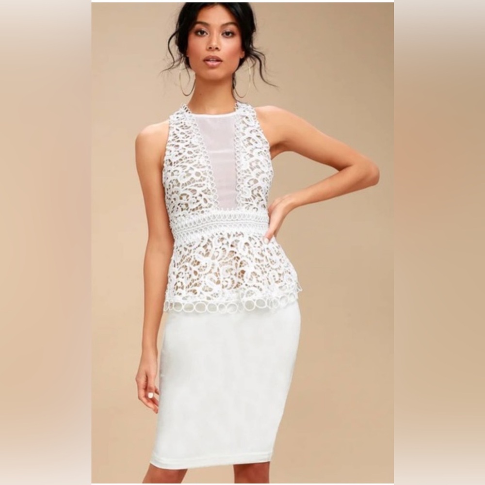 White Beautiful Sleeveless Lace Peplum Blouse - Picture 9 of 15
